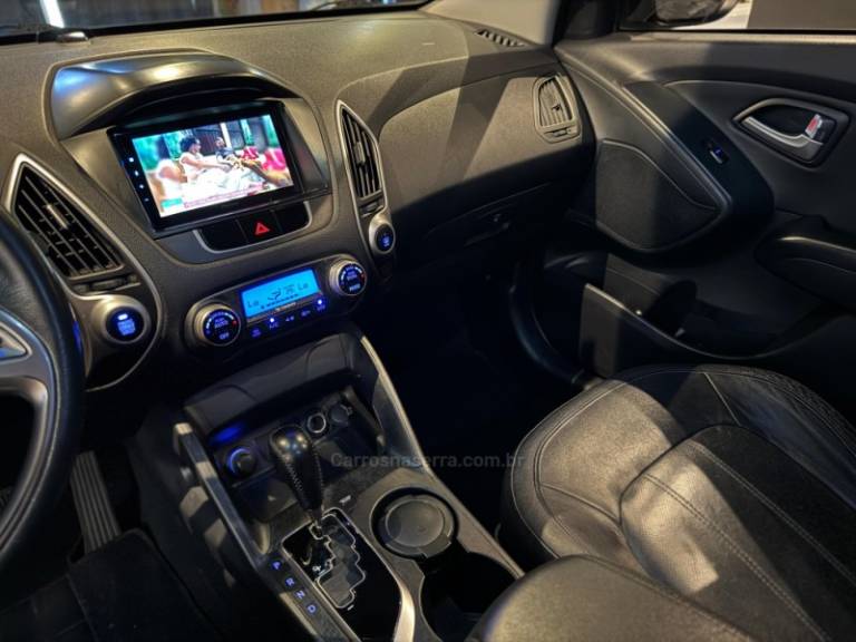 HYUNDAI - IX35 - 2011/2011 - Preta - R$ 67.900,00