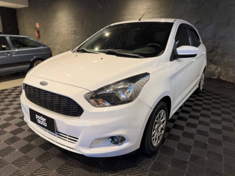 FORD - KA - 2015/2015 - Branca - R$ 38.900,00