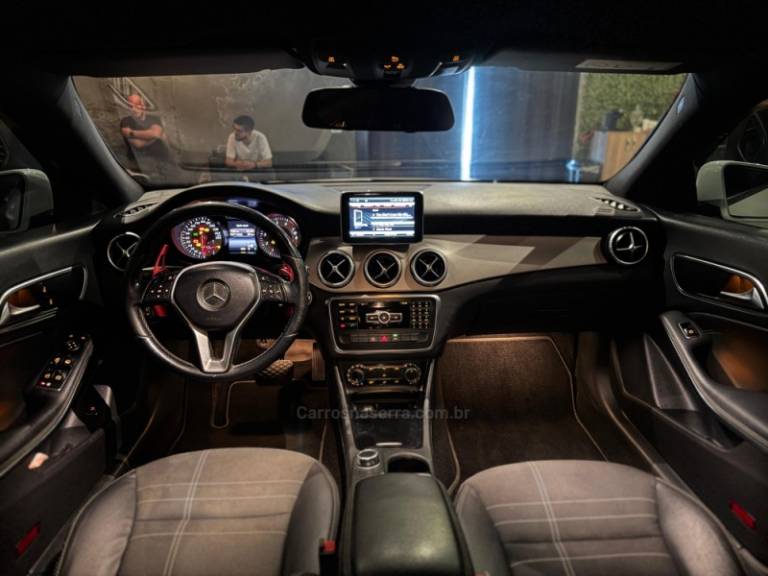 MERCEDES-BENZ - CLA 200 - 2014/2014 - Branca - R$ 98.900,00