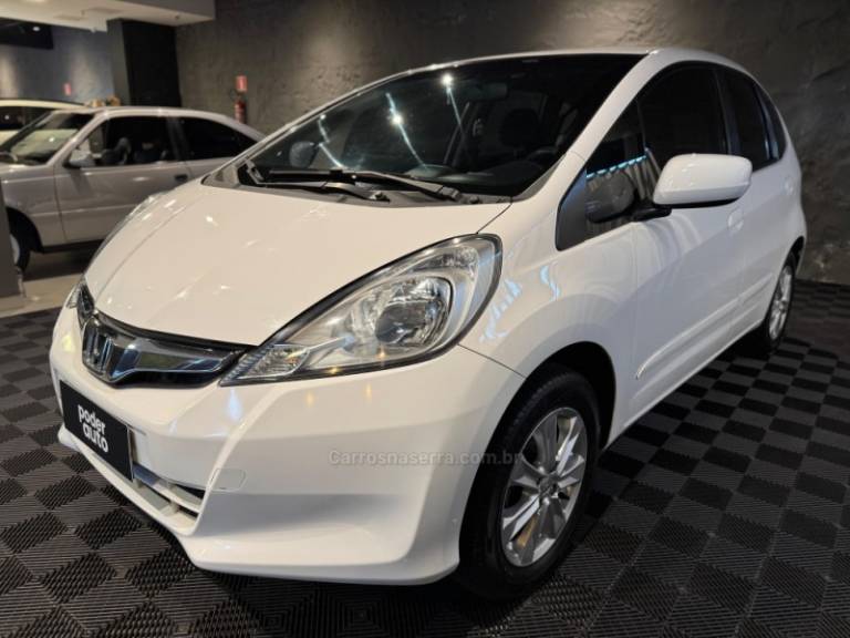 HONDA - FIT - 2013/2013 - Branca - R$ 48.900,00