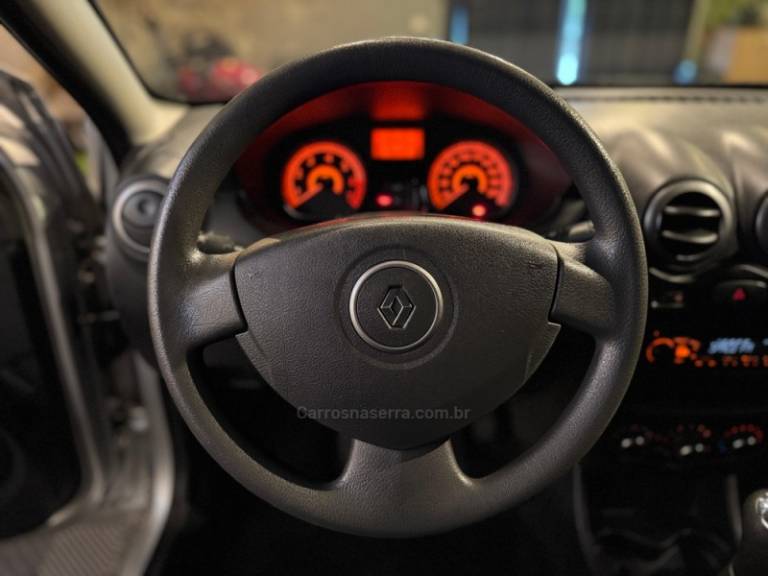 RENAULT - SANDERO - 2012/2012 - Prata - R$ 33.900,00