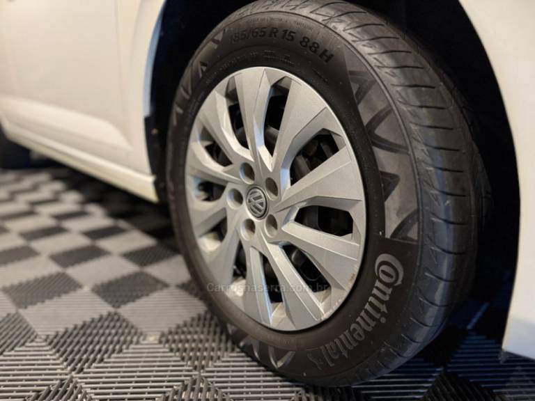 VOLKSWAGEN - POLO - 2021/2021 - Branca - R$ 68.900,00