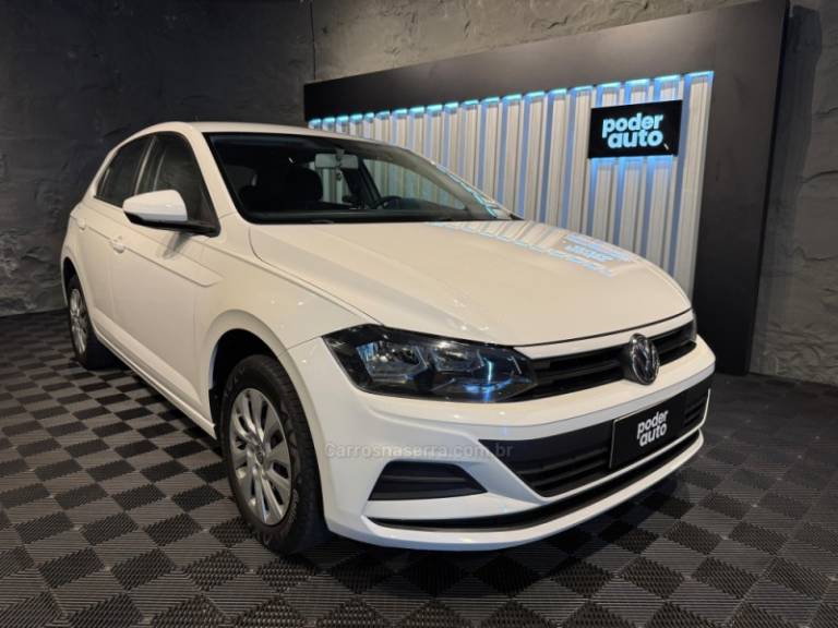 VOLKSWAGEN - POLO - 2021/2021 - Branca - R$ 68.900,00