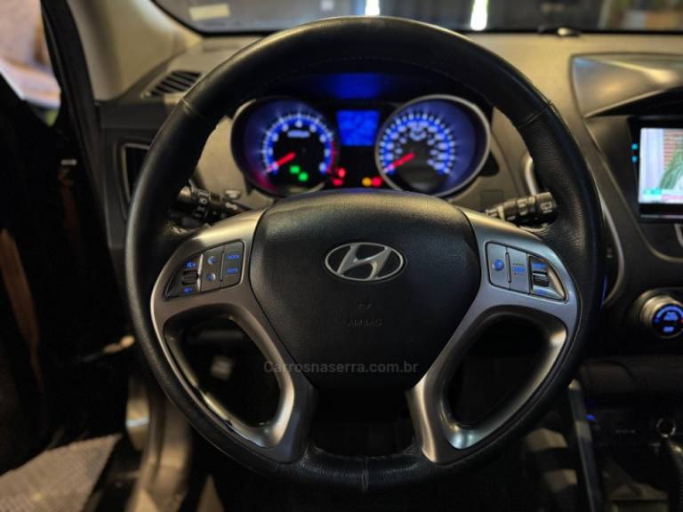 HYUNDAI - IX35 - 2011/2011 - Preta - R$ 67.900,00