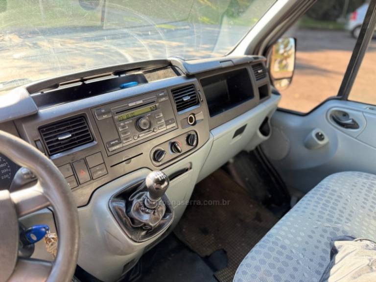 FORD - TRANSIT - 2012/2012 - Prata - R$ 78.900,00