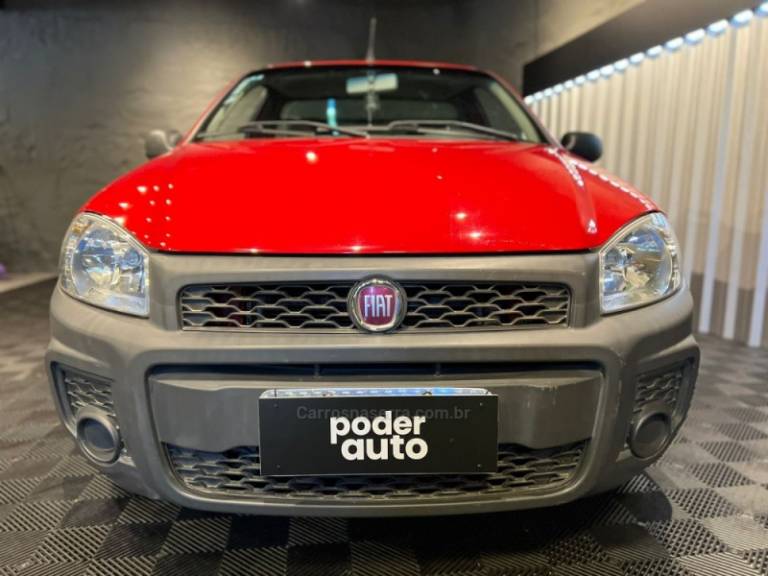 FIAT - STRADA - 2015/2015 - Vermelha - R$ 47.900,00