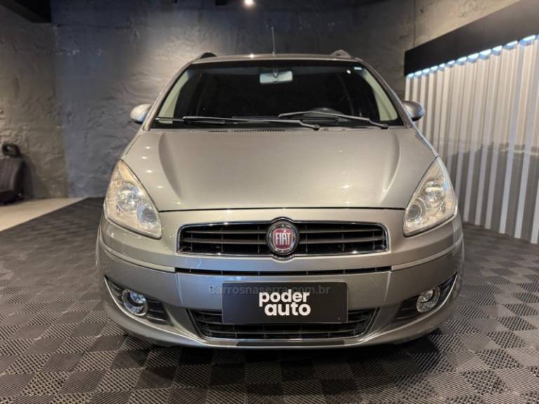 FIAT - IDEA - 2011/2011 - Prata - R$ 34.900,00