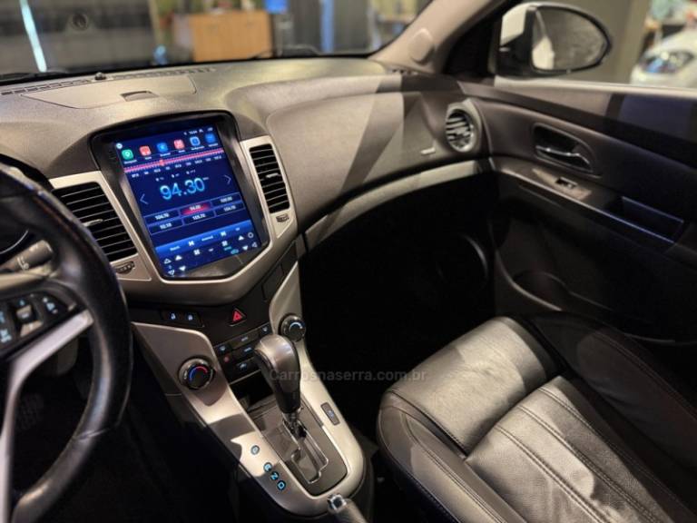 CHEVROLET - CRUZE - 2013/2013 - Branca - R$ 58.900,00