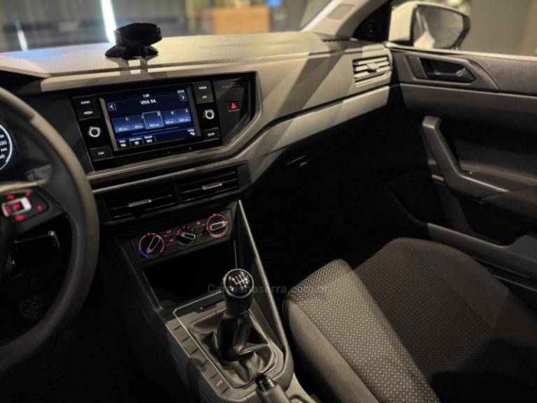 VOLKSWAGEN - POLO - 2021/2021 - Branca - R$ 68.900,00