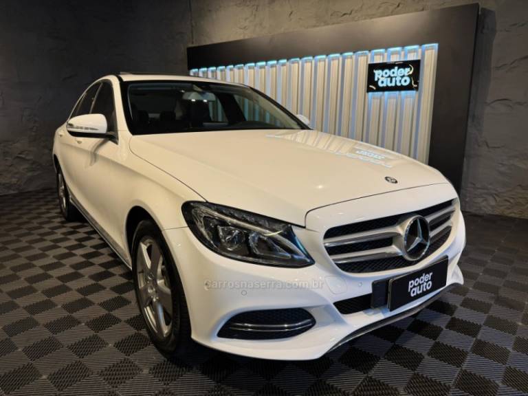 MERCEDES-BENZ - C 200 - 2015/2015 - Branca - R$ 122.900,00