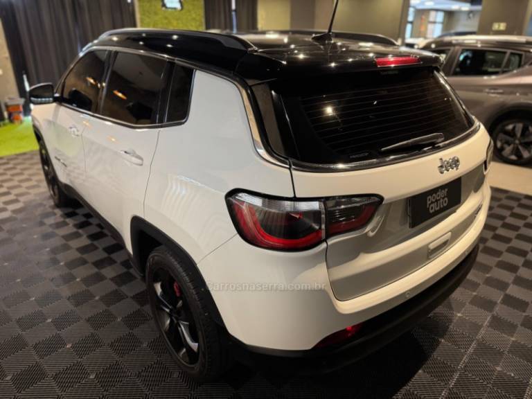 JEEP - COMPASS - 2017/2017 - Branca - R$ 86.900,00