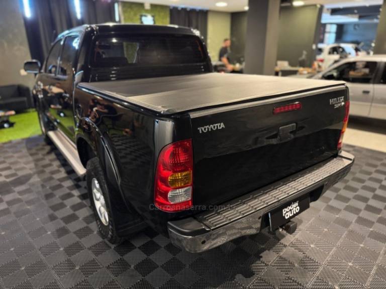 TOYOTA - HILUX - 2007/2007 - Preta - R$ 105.900,00