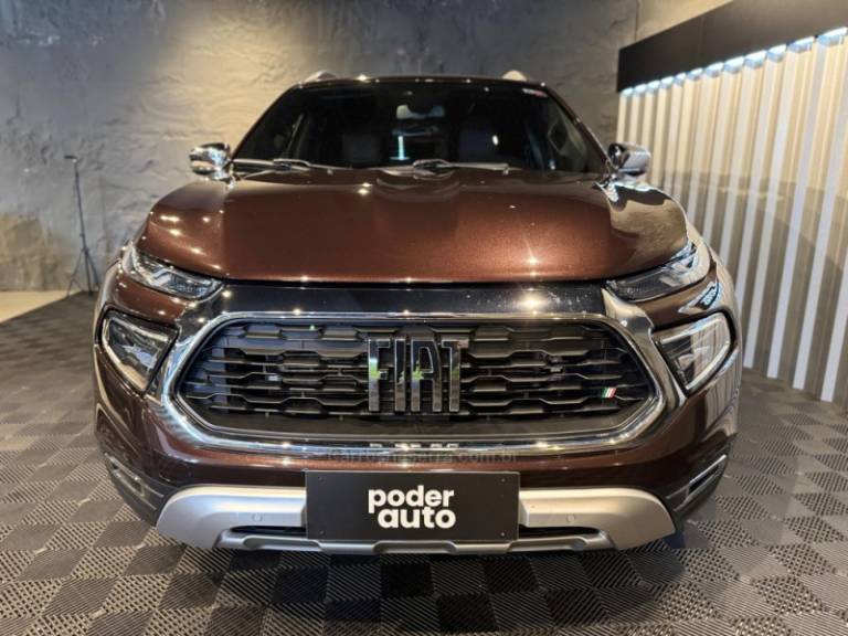 FIAT - TORO - 2022/2022 - Vinho - R$ 148.900,00