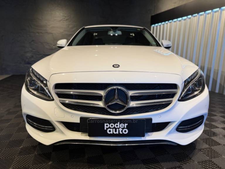 MERCEDES-BENZ - C 200 - 2015/2015 - Branca - R$ 122.900,00
