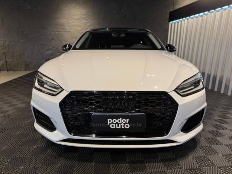 AUDI - A5 - 2019/2019 - Branca - R$ 177.900,00