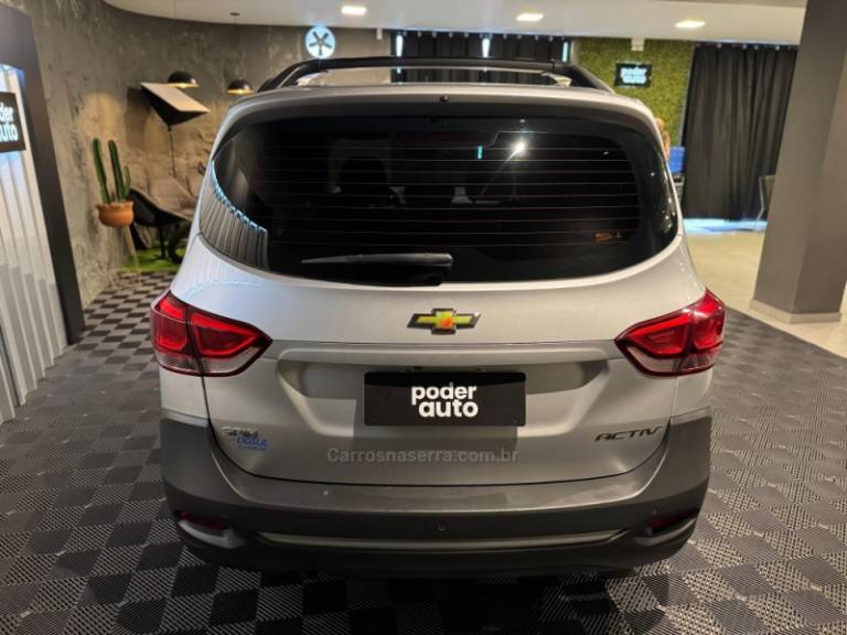 CHEVROLET - SPIN - 2020/2020 - Prata - R$ 78.900,00