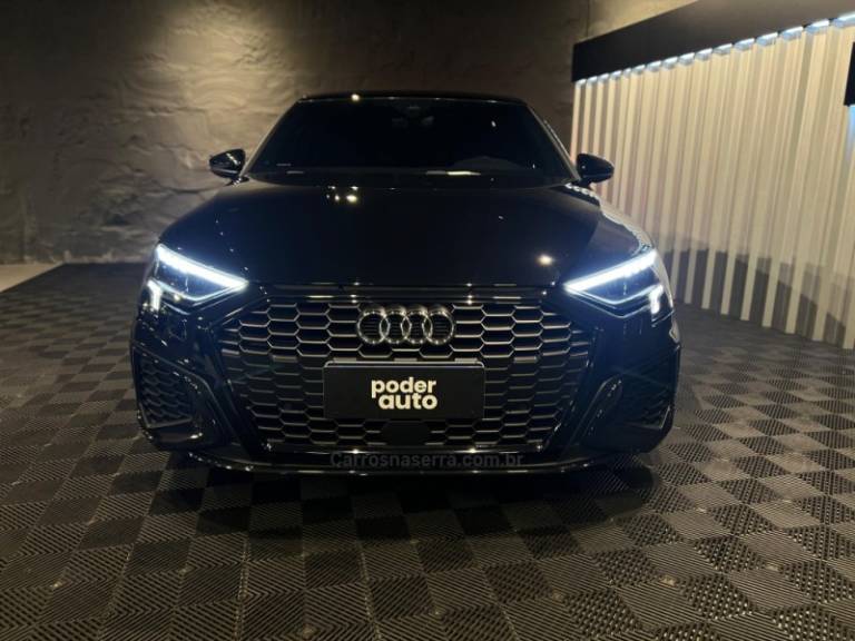 AUDI - A3 - 2022/2022 - Preta - R$ 219.900,00