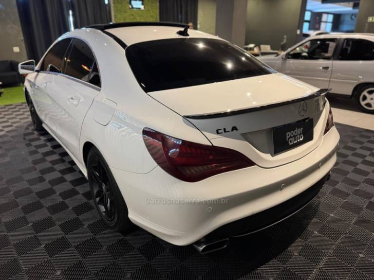MERCEDES-BENZ - CLA 200 - 2014/2014 - Branca - R$ 98.900,00