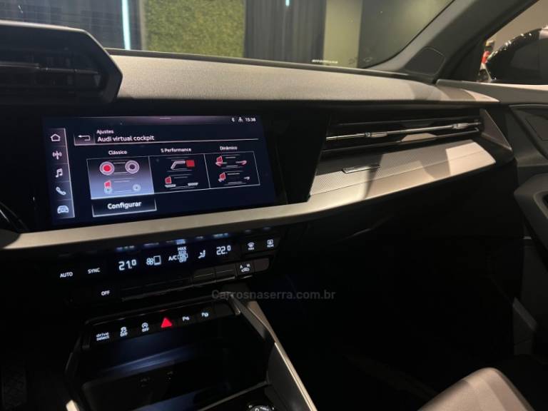 AUDI - A3 - 2022/2022 - Preta - R$ 219.900,00