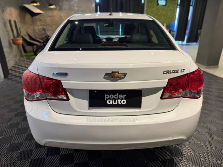 CHEVROLET - CRUZE - 2013/2013 - Branca - R$ 58.900,00