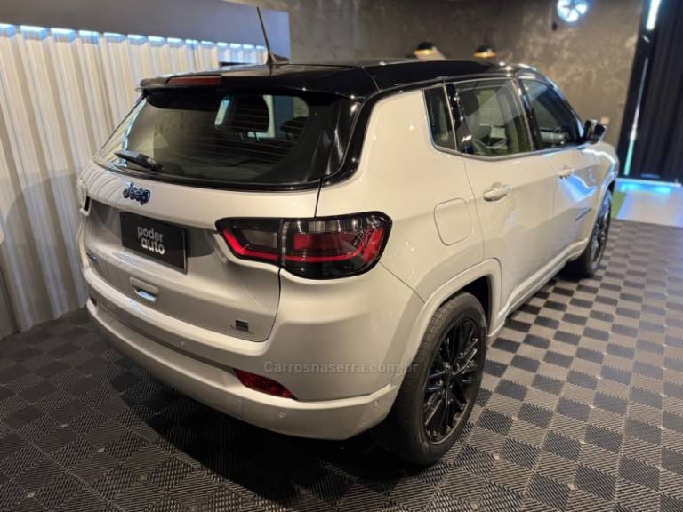 JEEP - COMPASS - 2022/2022 - Prata - R$ 189.900,00