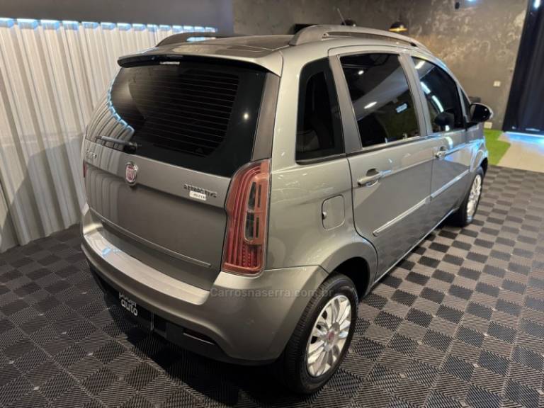 FIAT - IDEA - 2011/2011 - Prata - R$ 34.900,00