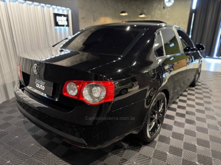 VOLKSWAGEN - JETTA - 2008/2008 - Preta - R$ 53.900,00