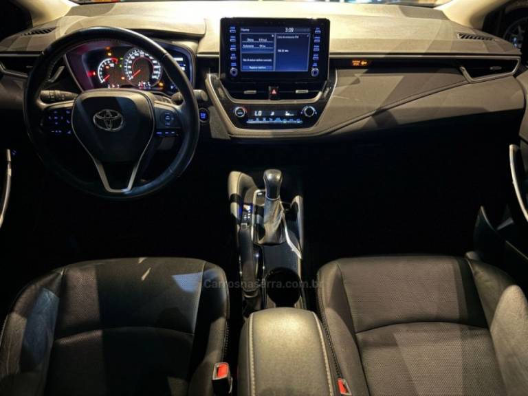 TOYOTA - COROLLA - 2022/2022 - Preta - R$ 134.900,00