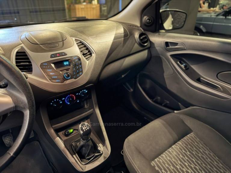 FORD - KA - 2015/2015 - Branca - R$ 38.900,00