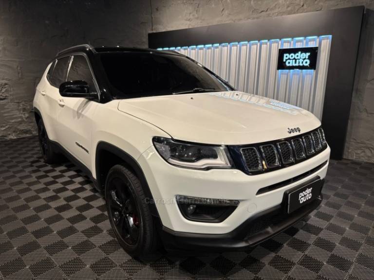 JEEP - COMPASS - 2017/2017 - Branca - R$ 86.900,00