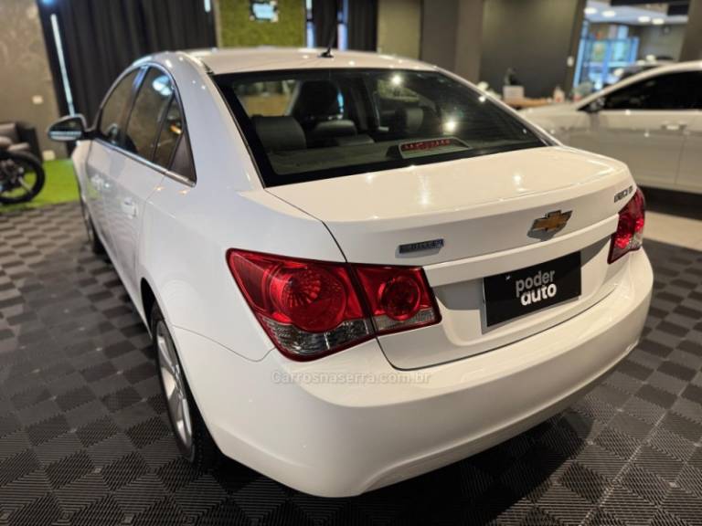 CHEVROLET - CRUZE - 2013/2013 - Branca - R$ 58.900,00