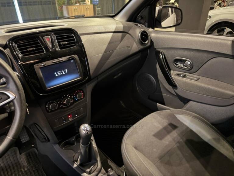 RENAULT - LOGAN - 2020/2020 - Branca - R$ 57.900,00
