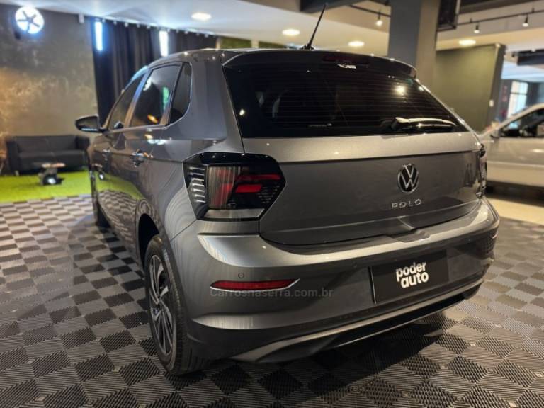 VOLKSWAGEN - POLO - 2024/2024 - Cinza - R$ 116.900,00