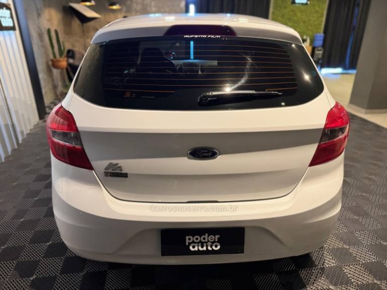 FORD - KA - 2015/2015 - Branca - R$ 38.900,00