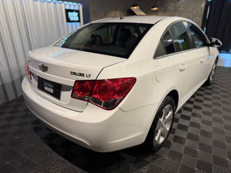 CHEVROLET - CRUZE - 2013/2013 - Branca - R$ 58.900,00