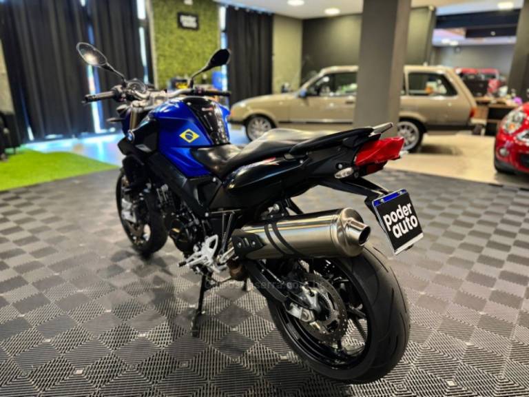 BMW - F 800 - 2015/2015 - Azul - R$ 33.900,00