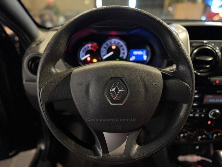 RENAULT - DUSTER - 2018/2018 - Preta - R$ 68.900,00